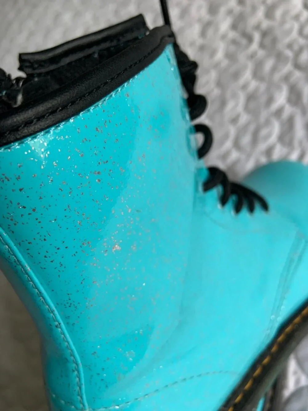 Dr. Martens 1460 Teal Glitter Patent Boots girls sz 6 like new